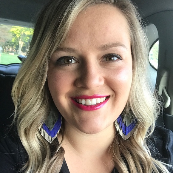 Meet your Posher, Jasmine - Picture 1 of 1